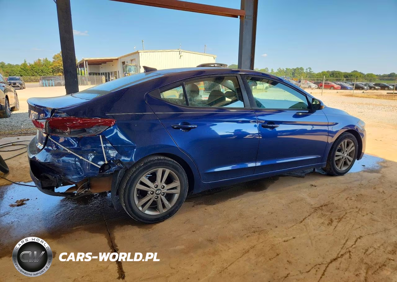 2017 Hyundai Elantra Se VIN:5NPD84LF5HH058802 - 3