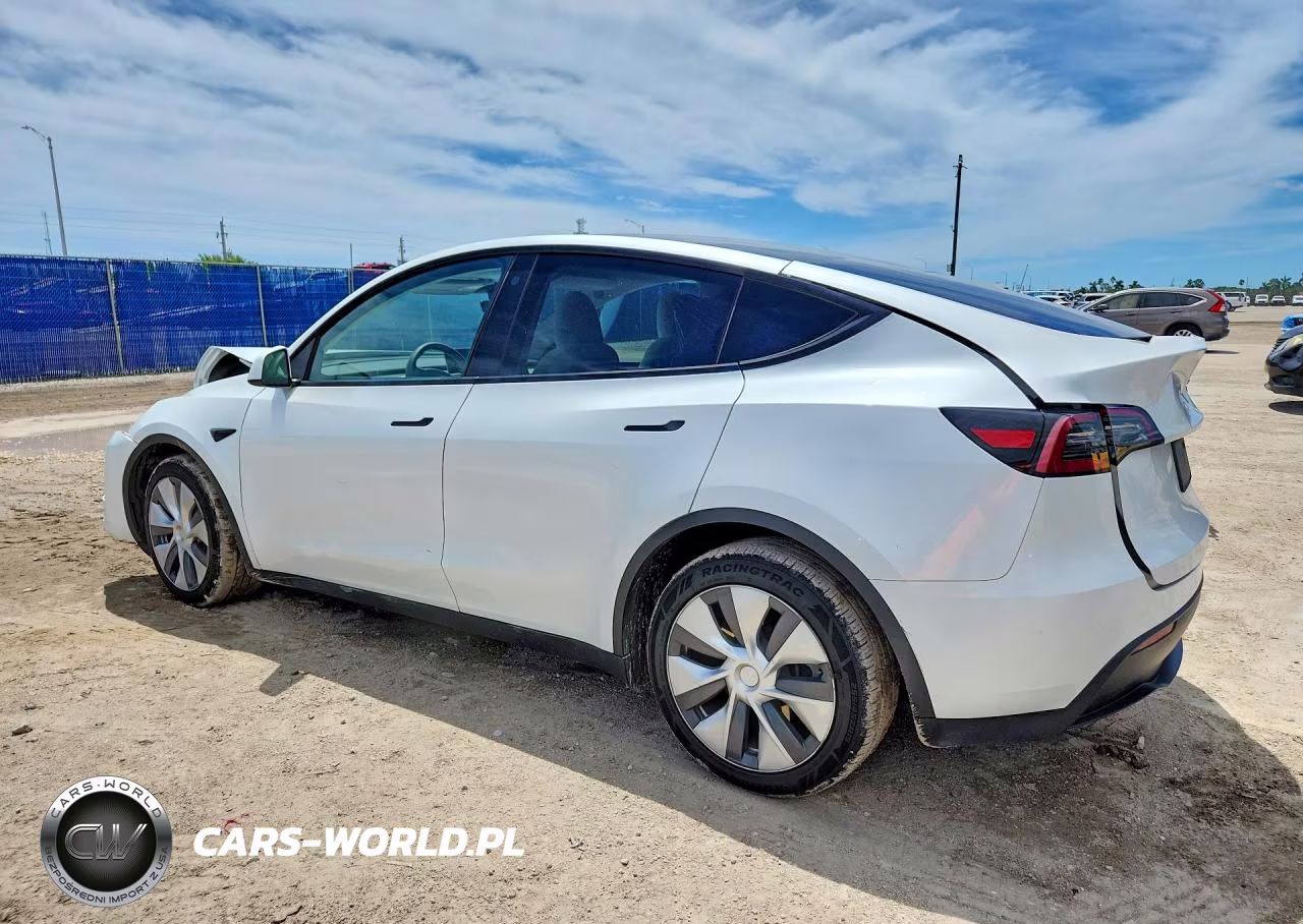 2023 Tesla Model Y VIN:7SAYGDEE9PA097981 - 2