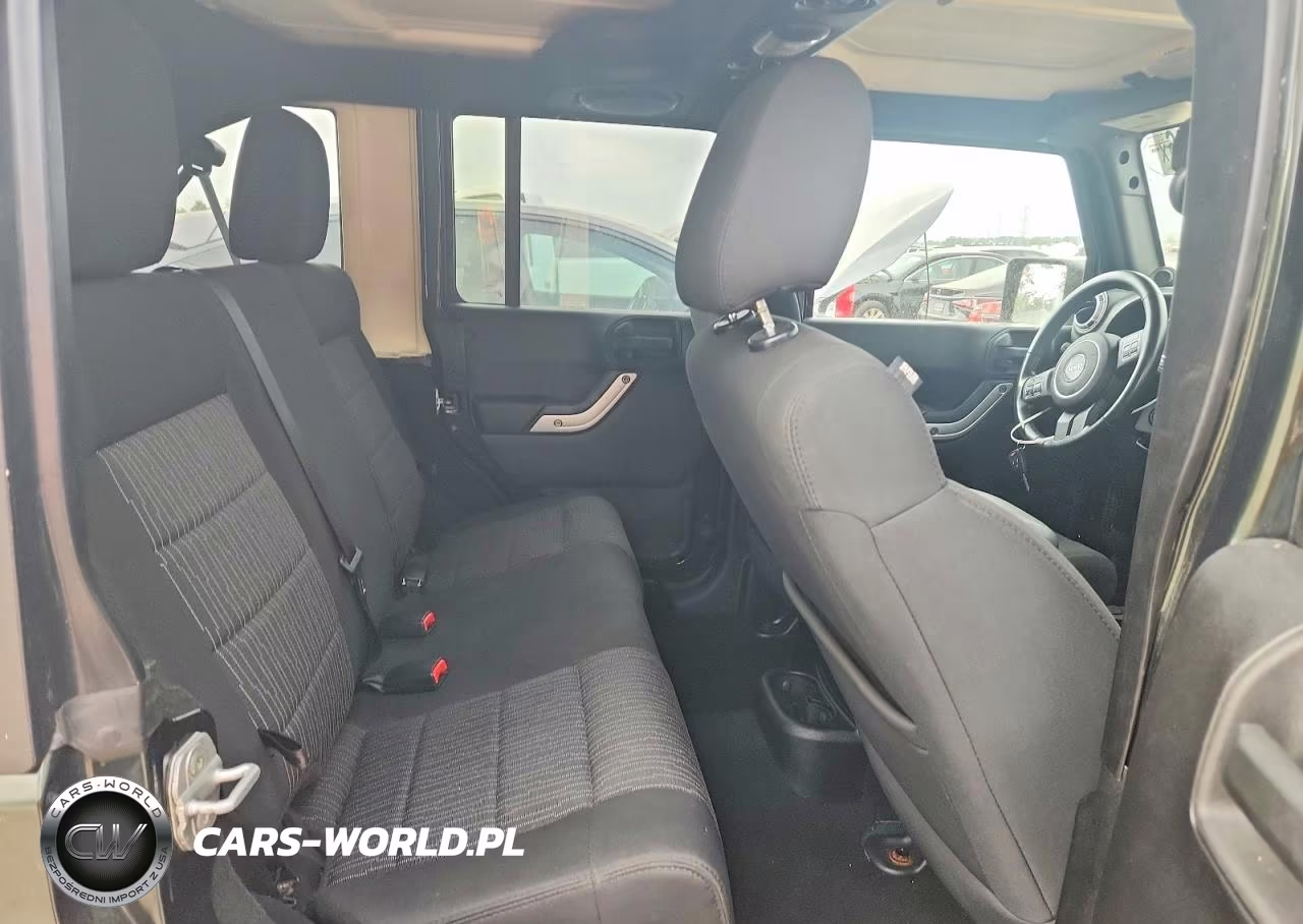 2011 Jeep Wrangler Unlimited Rubicon VIN:1J4HA6H15BL583001 - 10