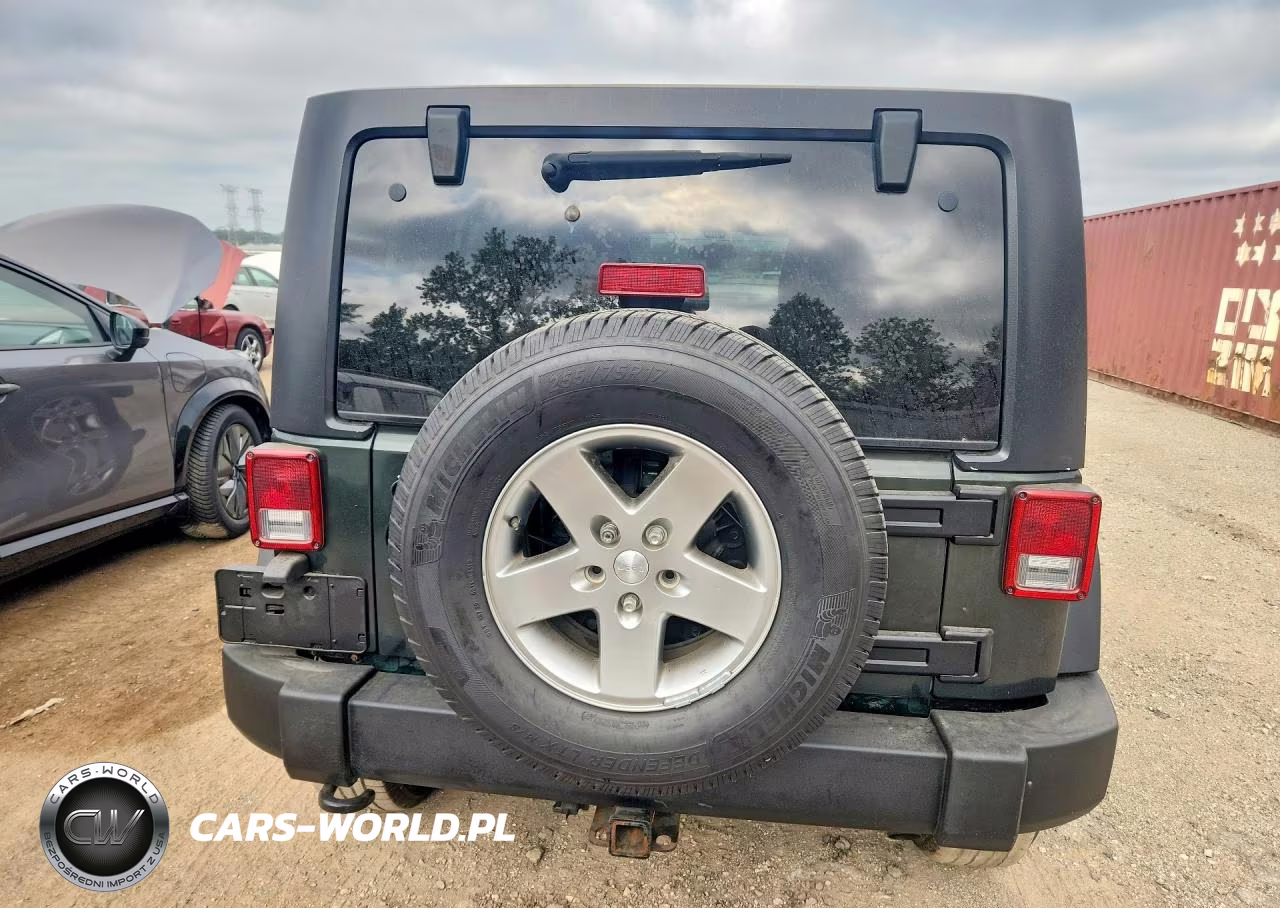2011 Jeep Wrangler Unlimited Rubicon VIN:1J4HA6H15BL583001 - 6