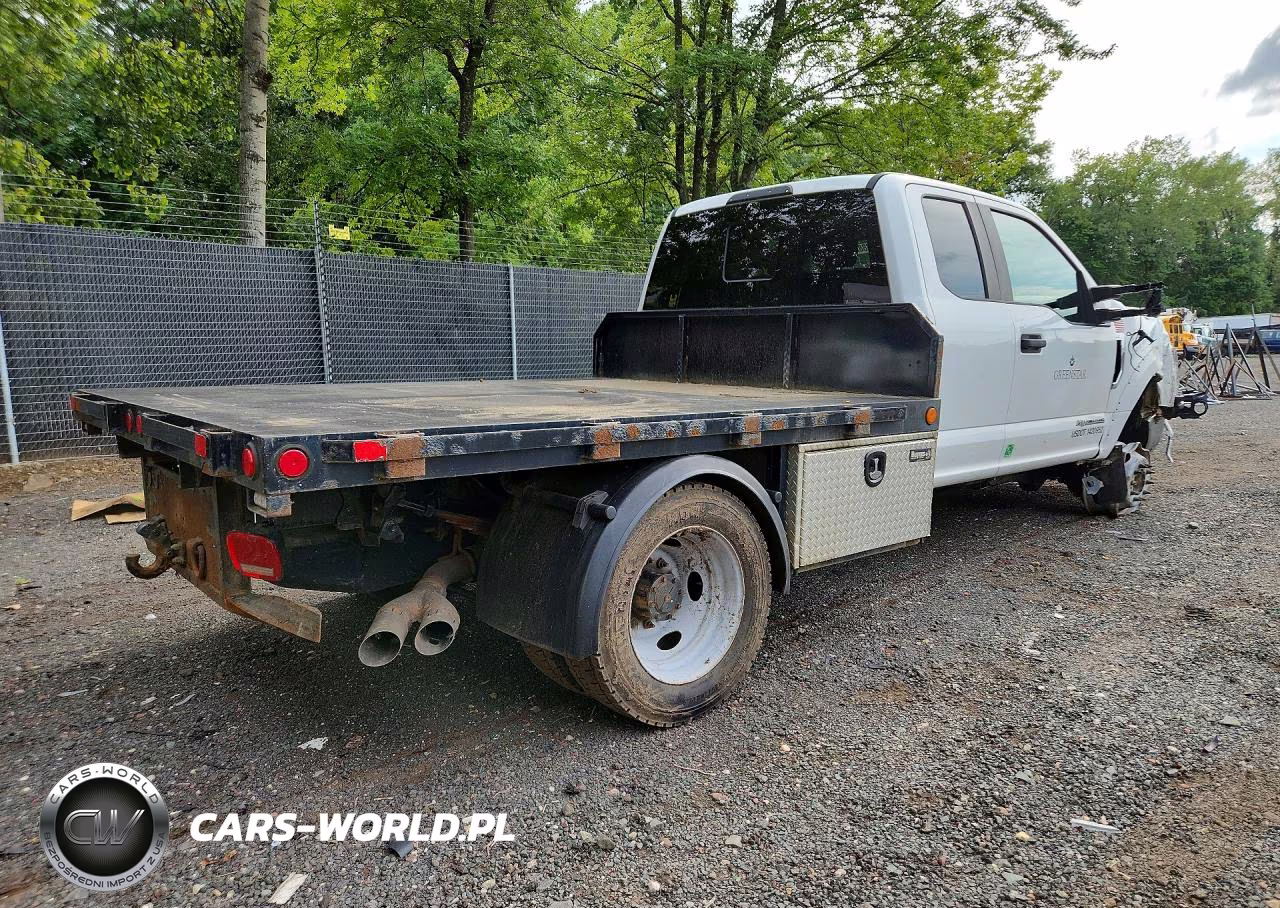 2019 Ford F550 Super Duty VIN:1FD0X5HT4KEG62902 - 3