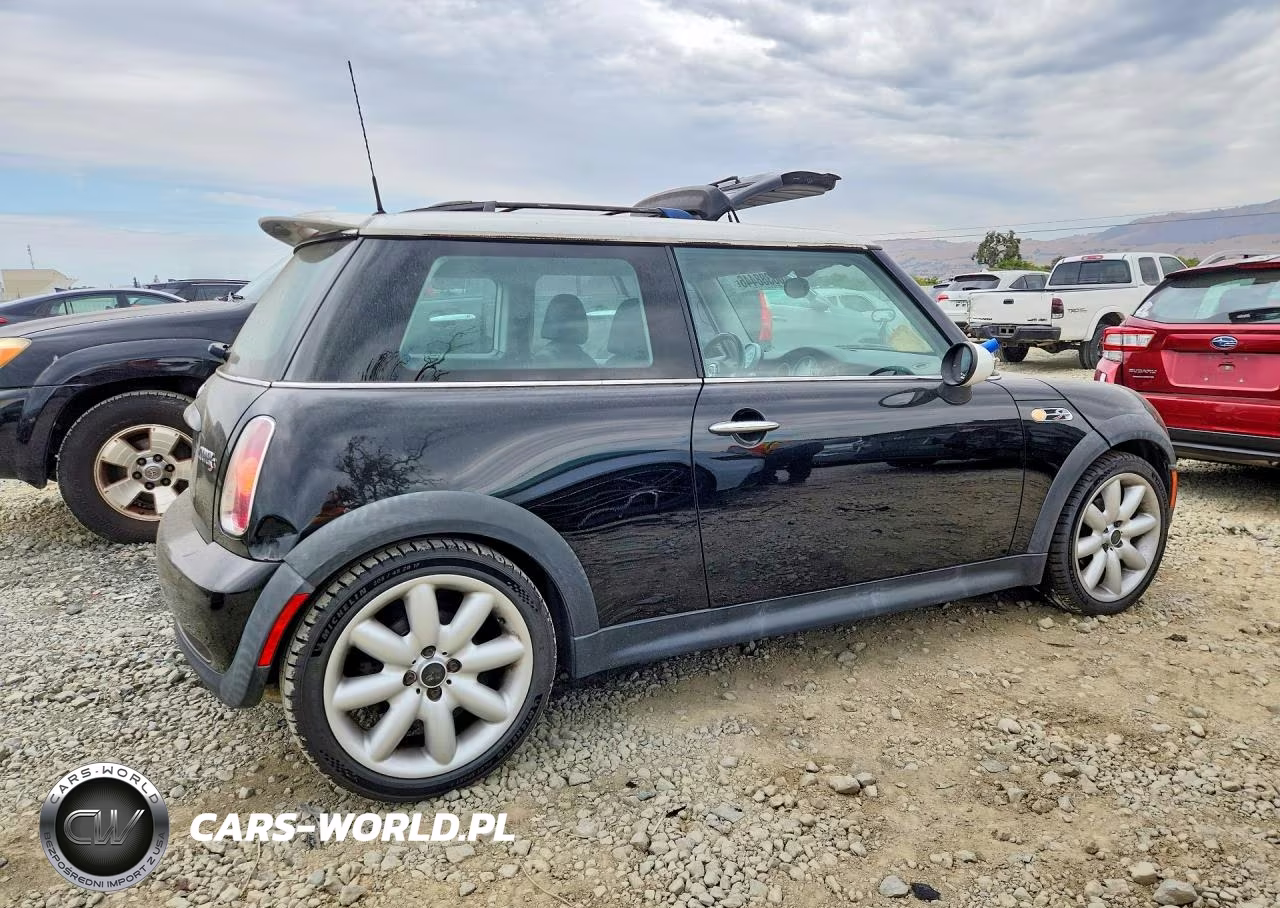 2003 Mini Cooper S VIN:WMWRE33433TD60732 - 3