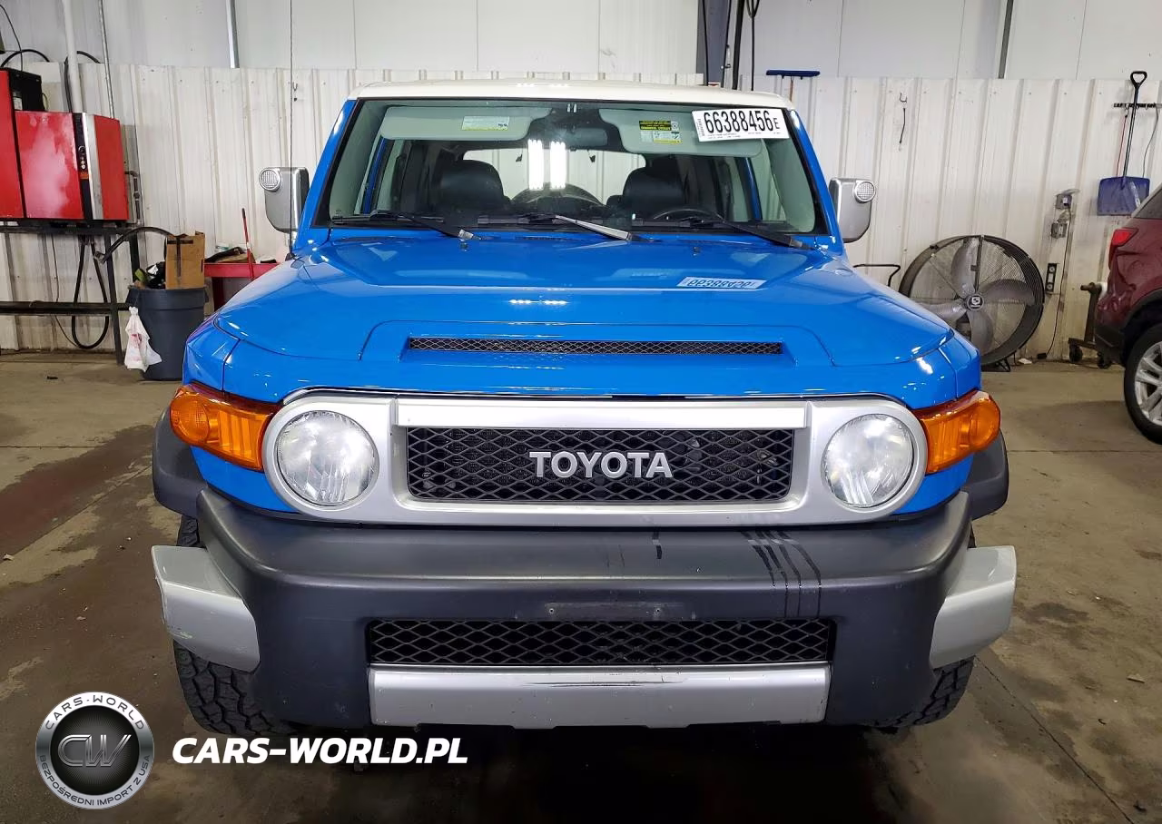 2007 Toyota Fj Cruiser Base VIN:JTEZU11F170018081 - 5