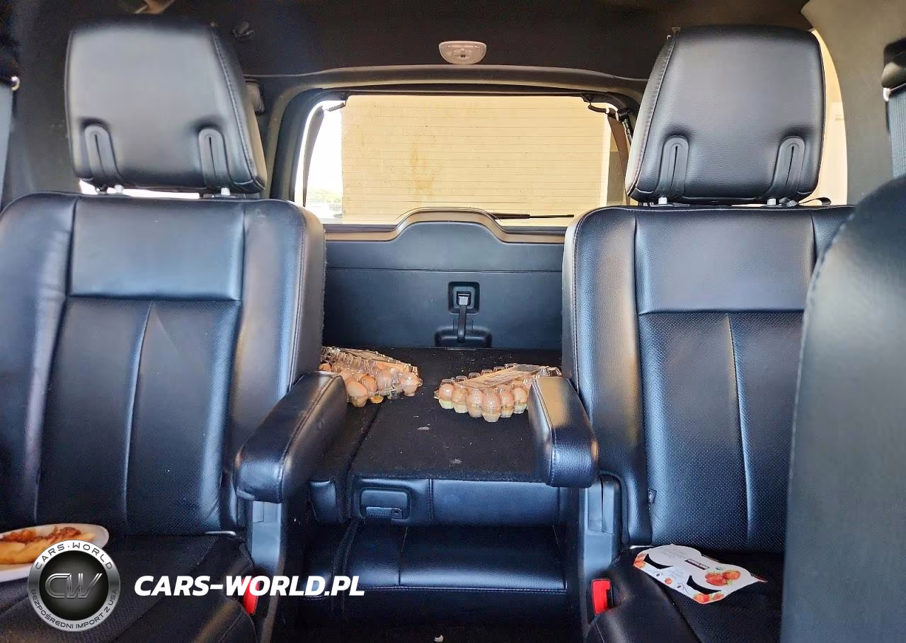2017 Ford Expedition Limited VIN:1FMJU1KT7HEA13537 - 10