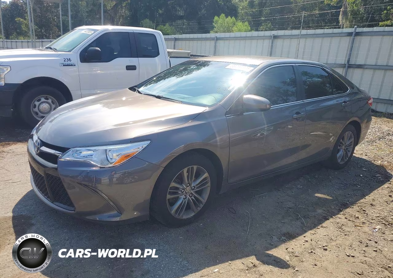 2015 Toyota Camry Se – zdjęcie 1 z 12