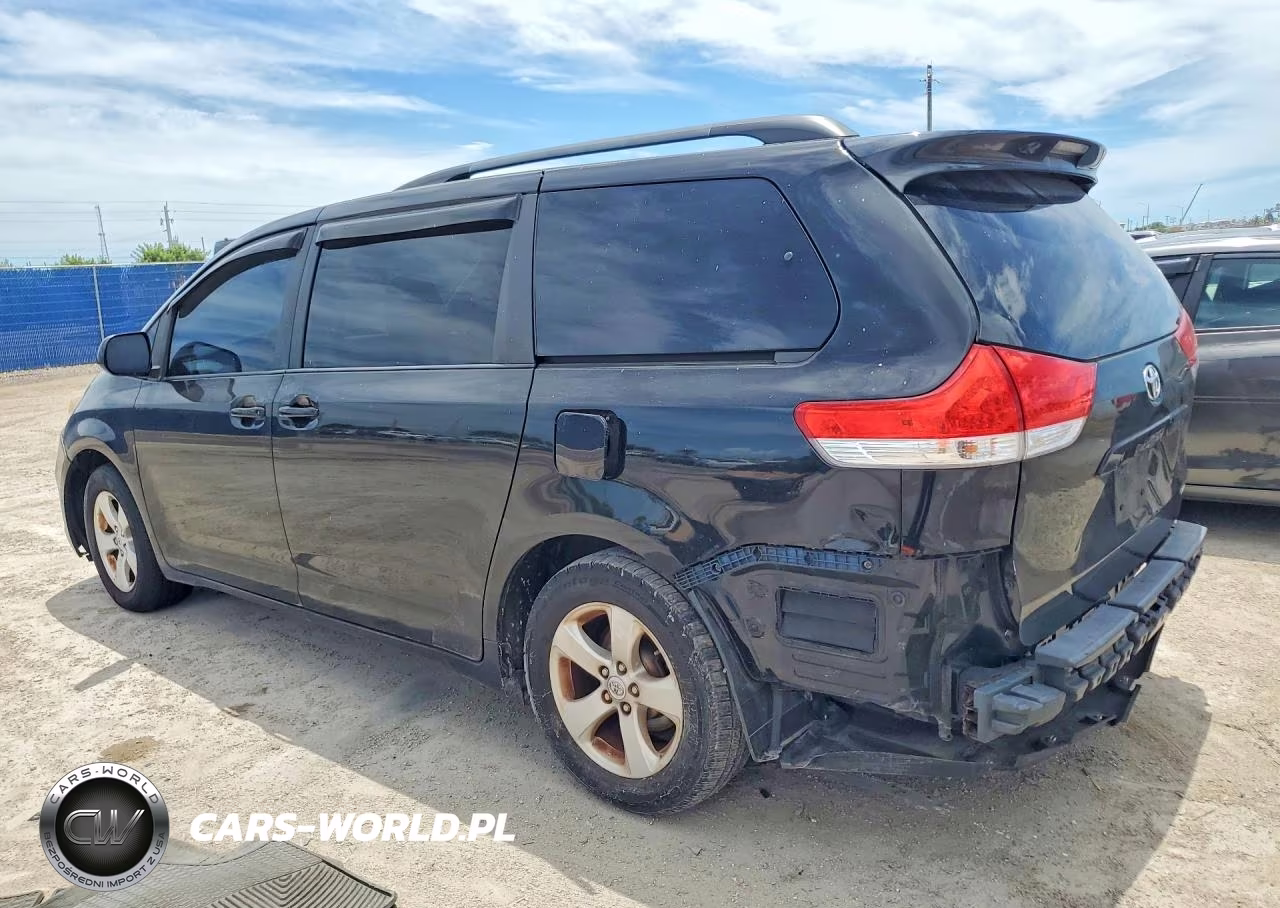 2011 Toyota Sienna Le VIN:5TDKK3DC1BS151289 - 2