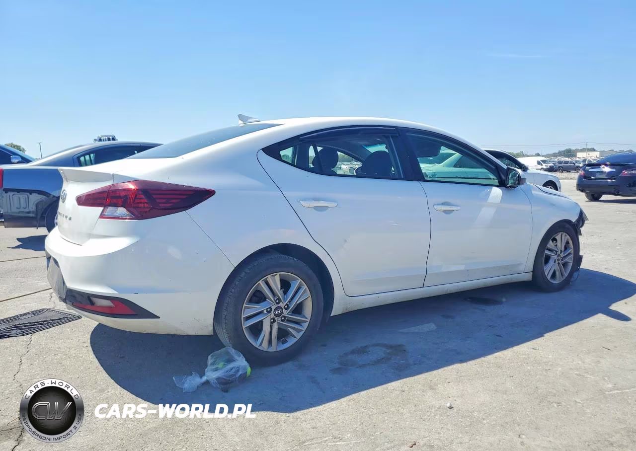 2020 Hyundai Elantra Sel VIN:5NPD84LF4LH548043 - 3