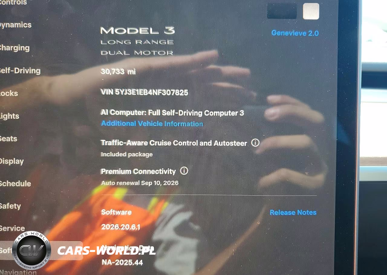 2022 Tesla Model 3 VIN:5YJ3E1EB4NF307825 - 9