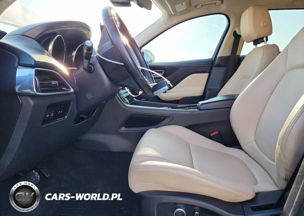 2020 Jaguar F-Pace Premium VIN:SADCJ2FXXLA656767 - 7