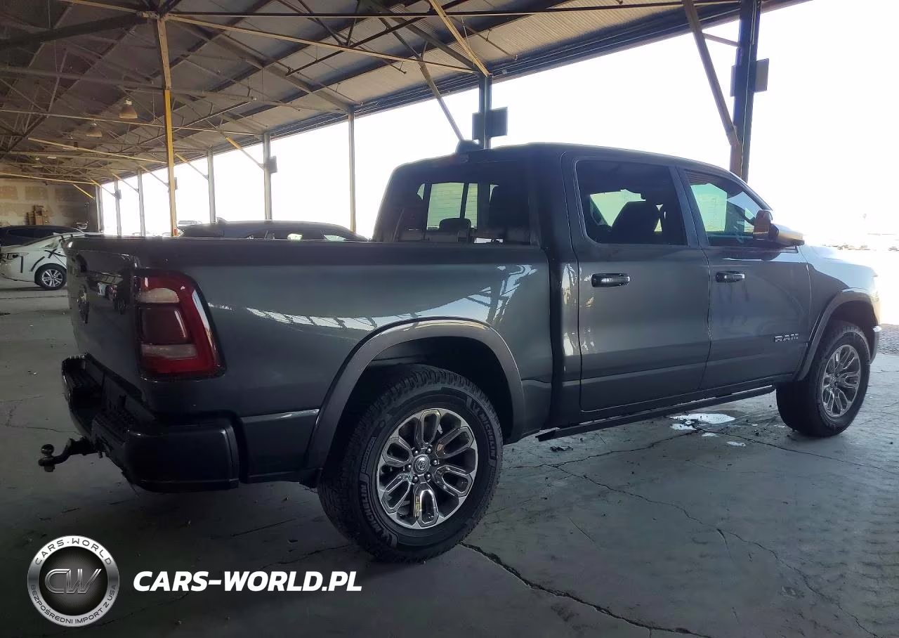 2019 Ram 1500 Laramie VIN:1C6RREJT5KN635148 - 3