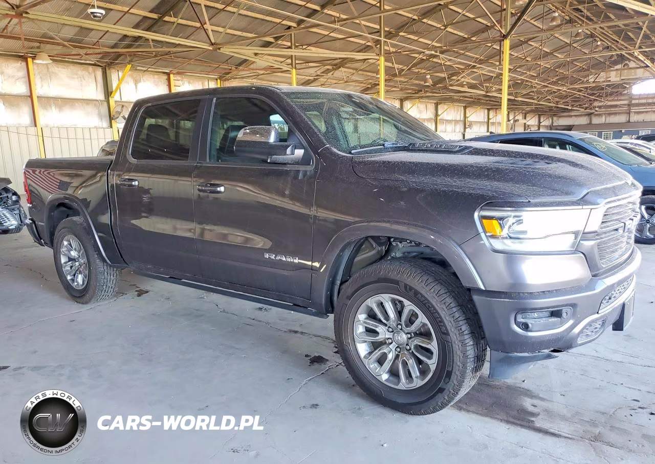 2019 Ram 1500 Laramie VIN:1C6RREJT5KN635148 - 4
