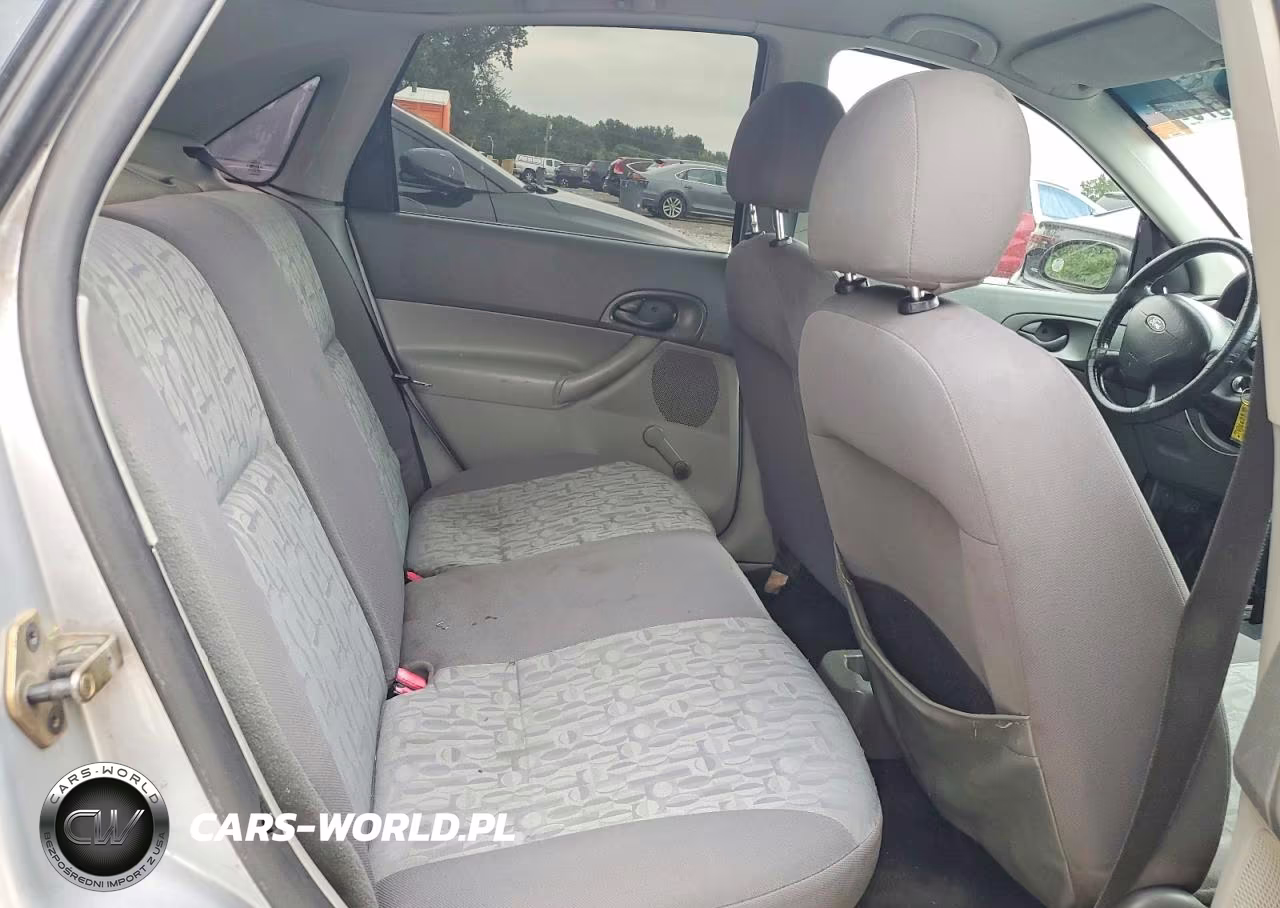 2005 Ford Focus Zx4 VIN:1FAFP34N25W244885 - 10