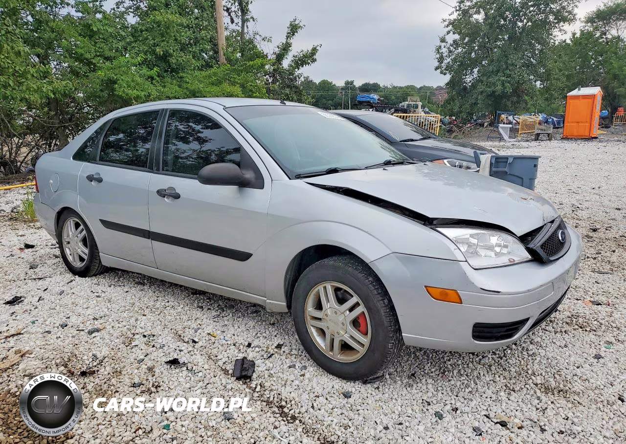 2005 Ford Focus Zx4 VIN:1FAFP34N25W244885 - 4
