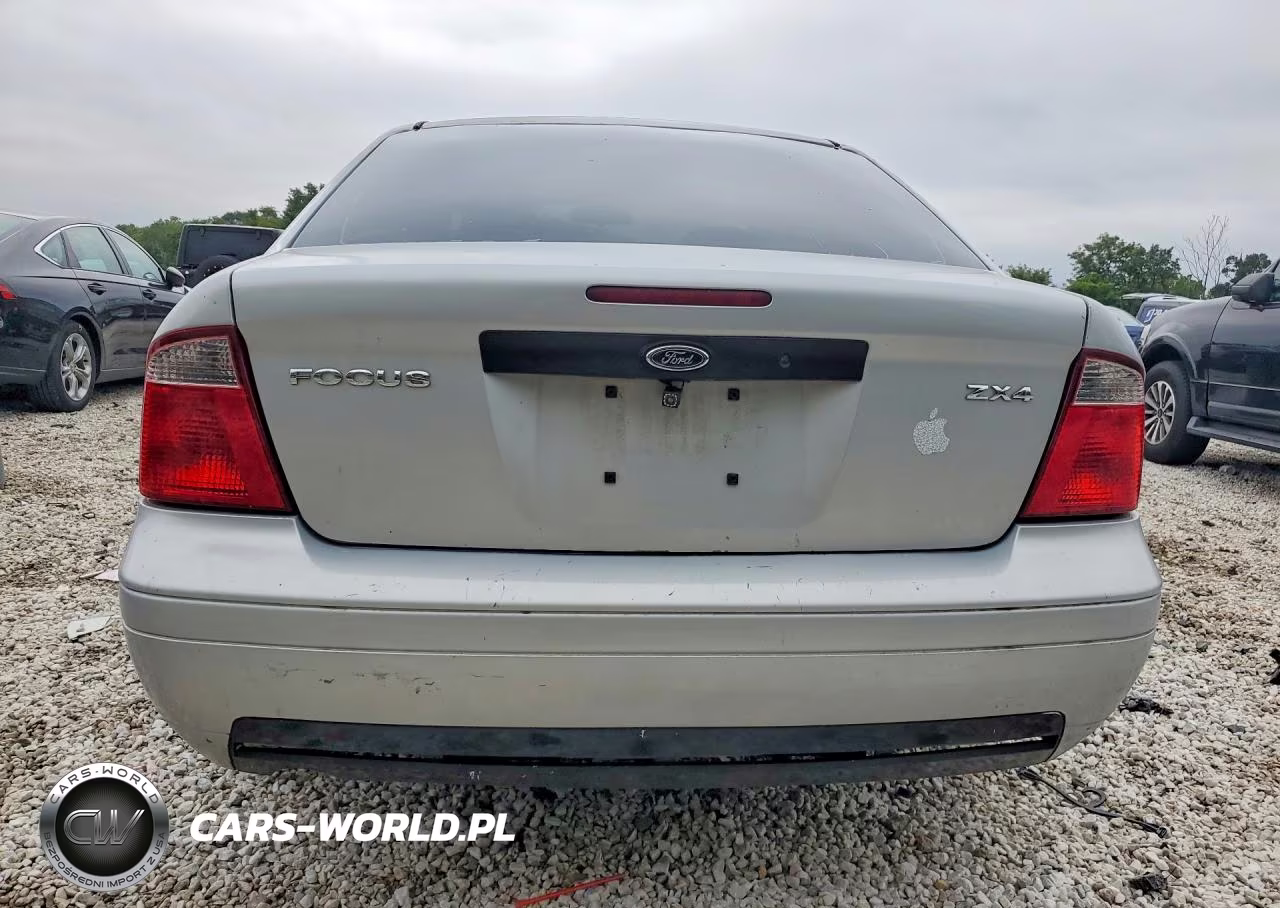 2005 Ford Focus Zx4 VIN:1FAFP34N25W244885 - 6
