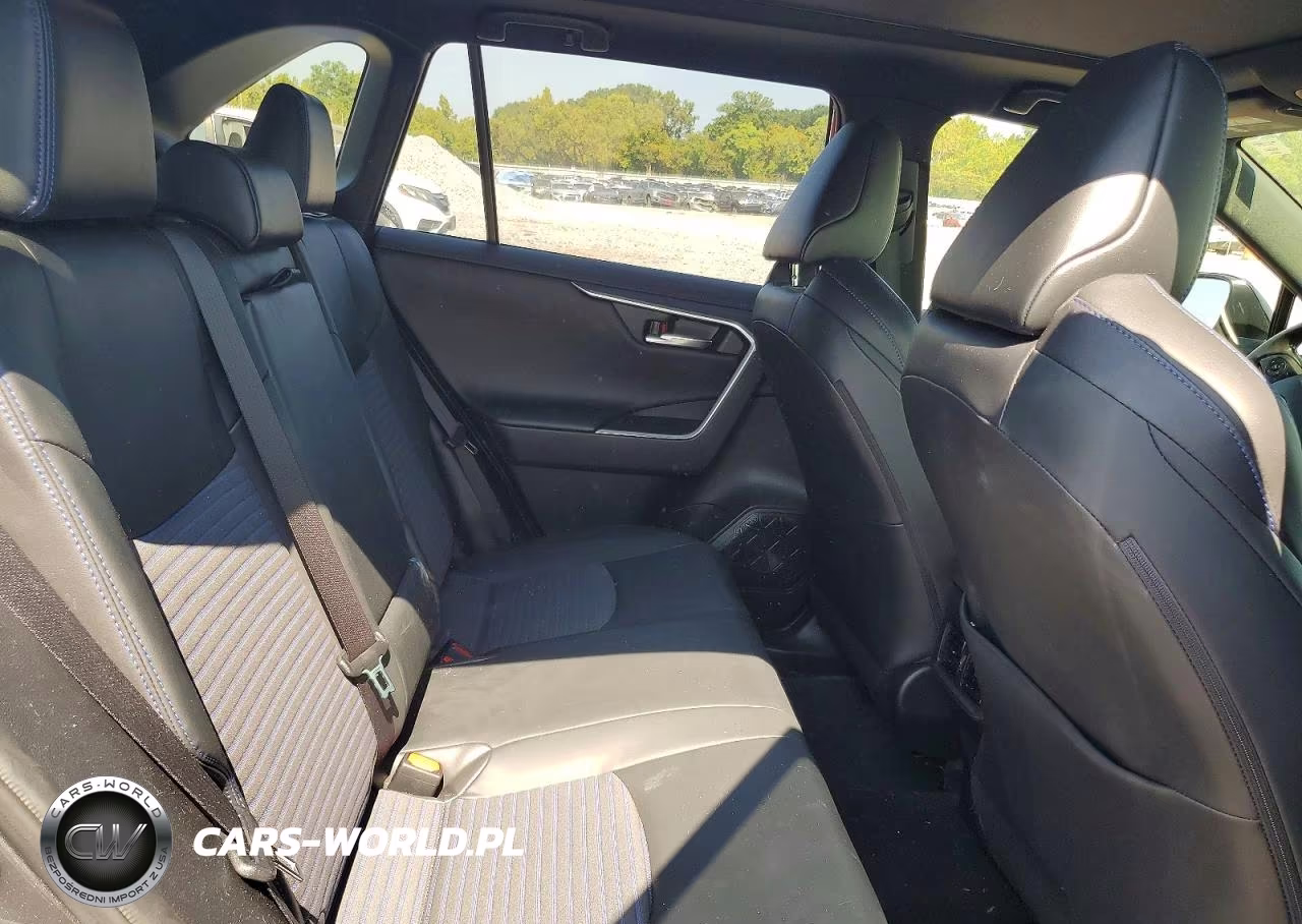 2020 Toyota Rav4 Xse VIN:JTMEWRFV3LD549863 - 11