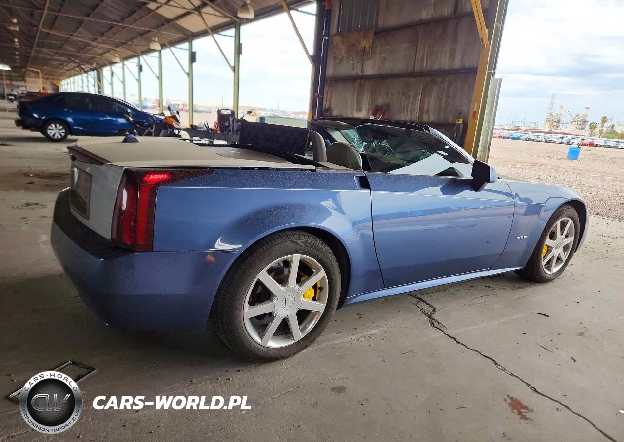 2005 Cadillac Xlr VIN:1G6YV34A355603966 - 3
