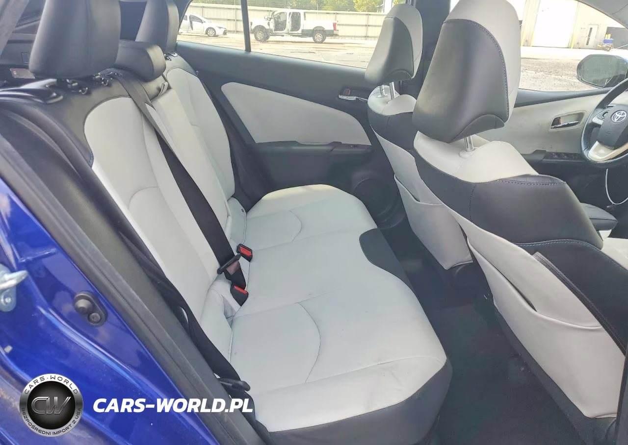 2016 Toyota Prius Four Touring VIN:JTDKARFU9G3519481 - 10