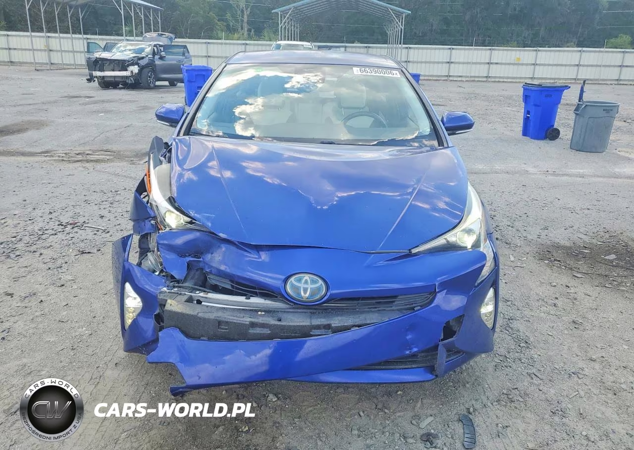 2016 Toyota Prius Four Touring VIN:JTDKARFU9G3519481 - 5