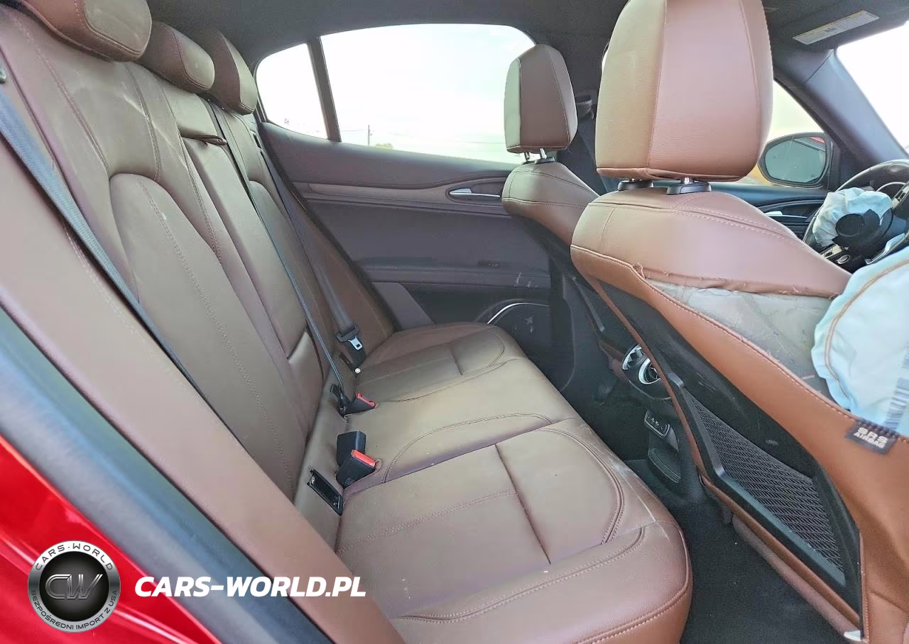 2022 Alfa Romeo Stelvio Ti VIN:ZASPAKBN5N7D43036 - 11