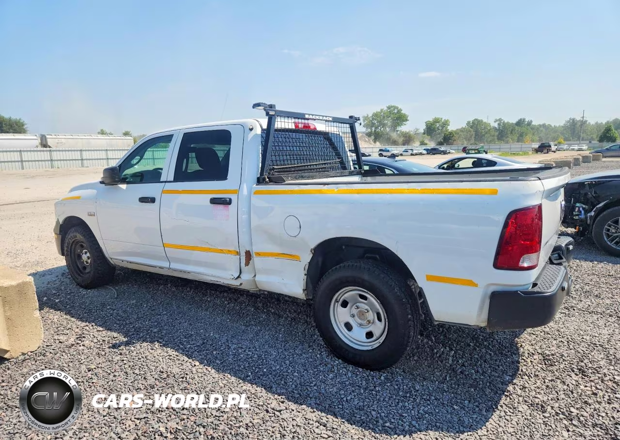 2019 Ram 1500 Classic Tradesman VIN:1C6RR7ST8KS668673 - 2