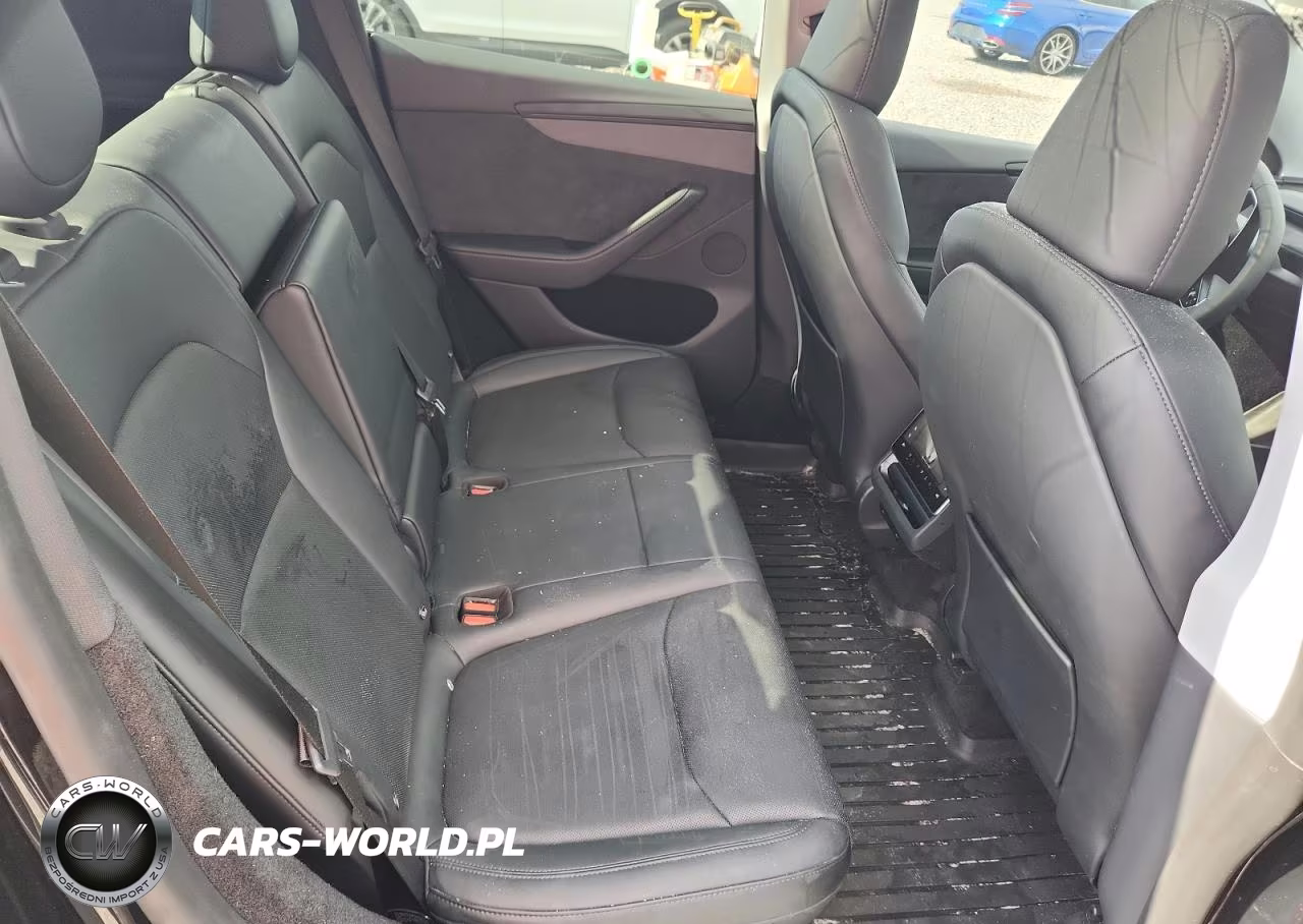 2026 Tesla Model Y VIN:7SAYGDEE2TA467839 - 10