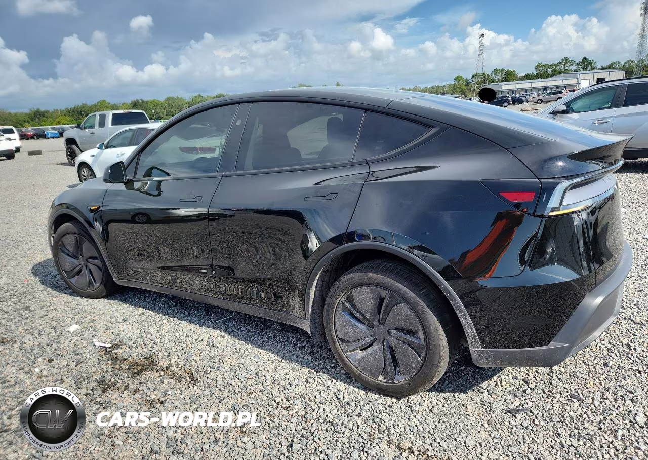 2026 Tesla Model Y VIN:7SAYGDEE2TA467839 - 2