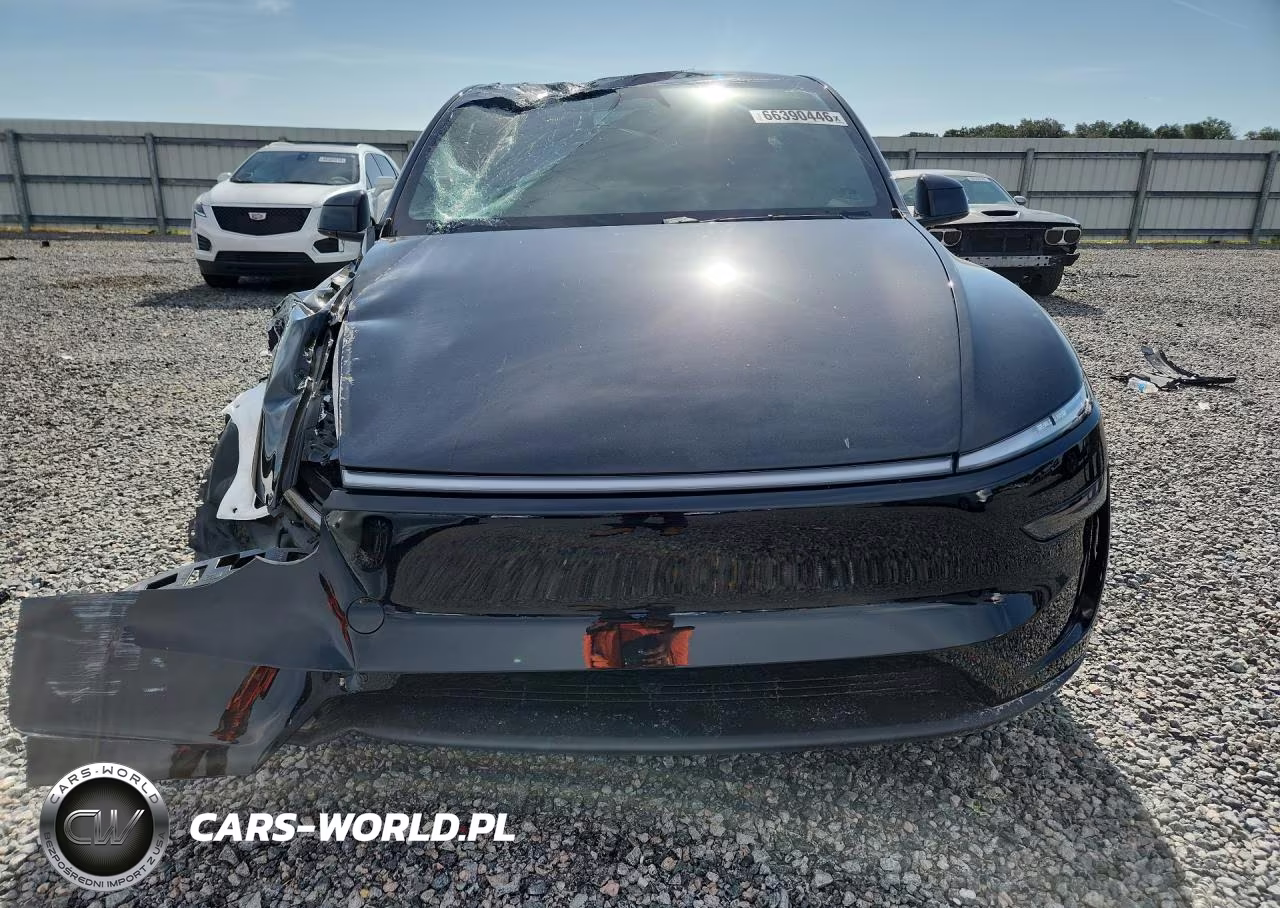 2026 Tesla Model Y VIN:7SAYGDEE2TA467839 - 5