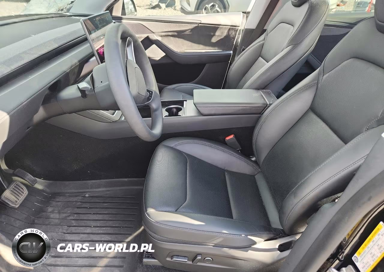 2026 Tesla Model Y VIN:7SAYGDEE2TA467839 - 7