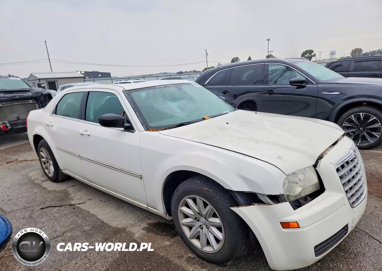 2008 Chrysler 300 Lx VIN:2C3KA43R18H127004 - 4