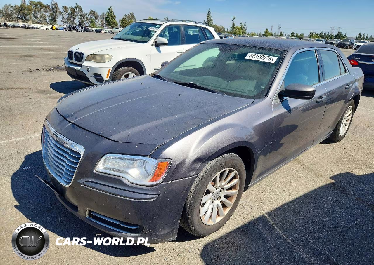 2013 Chrysler 300 – zdjęcie 1 z 12