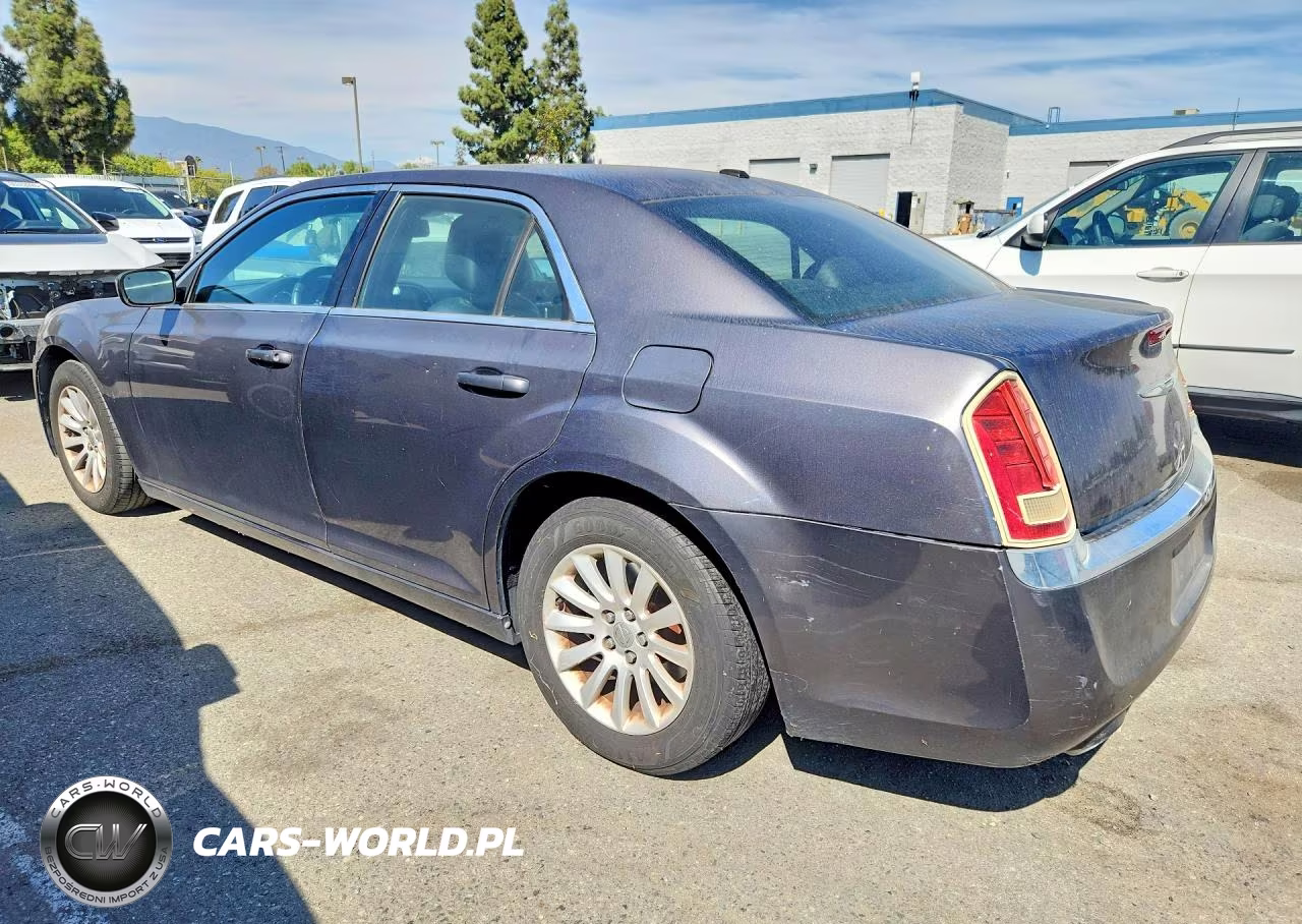 2013 Chrysler 300 VIN:2C3CCAAG3DH561241 - 2