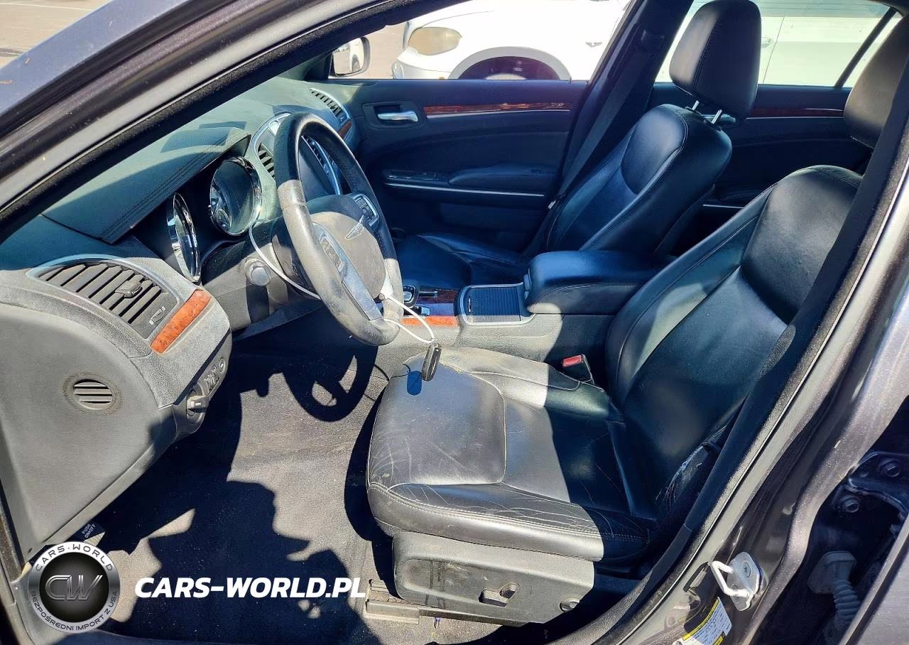 2013 Chrysler 300 VIN:2C3CCAAG3DH561241 - 7