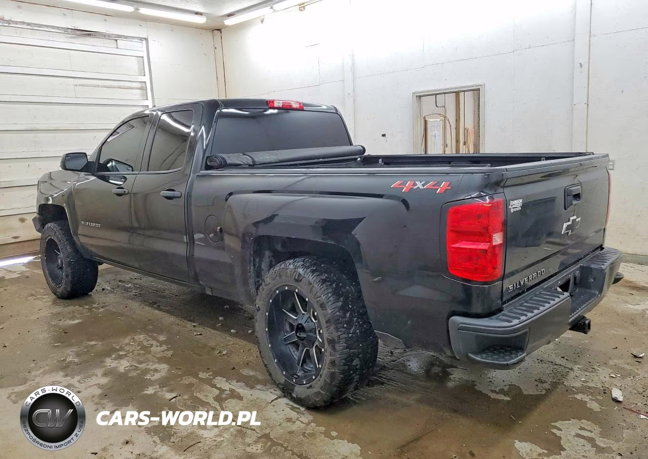 2018 Chevrolet Silverado K1500 VIN:1GCVKNEC0JZ360060 - 2