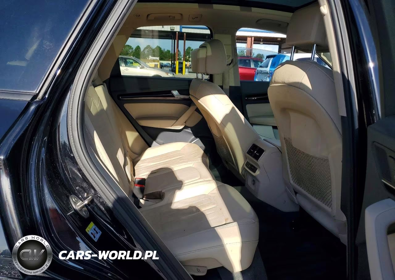 2018 Audi Q5 Premium VIN:WA1ANAFY4J2183332 - 11