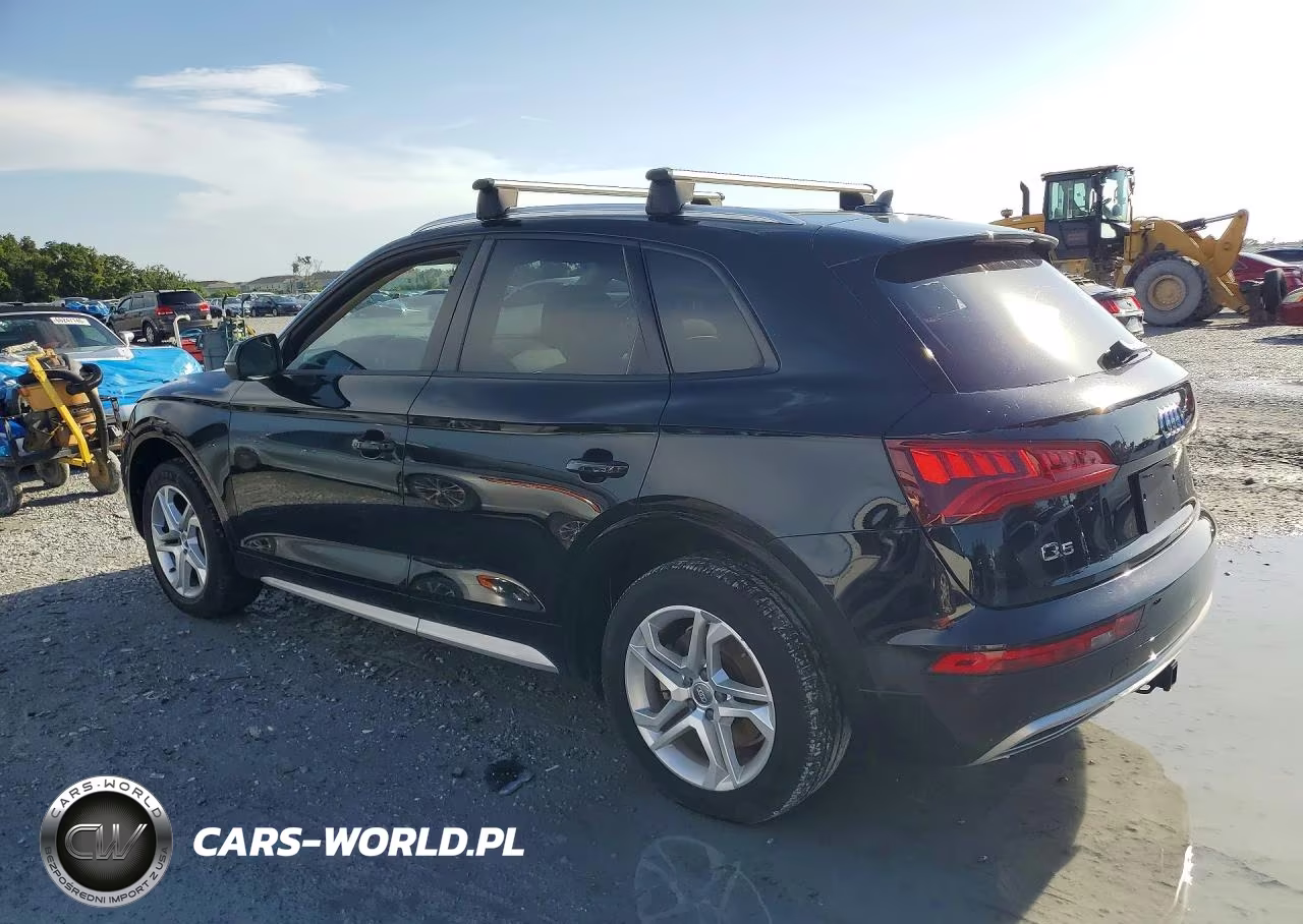 2018 Audi Q5 Premium VIN:WA1ANAFY4J2183332 - 2