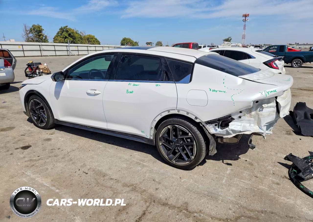 2025 Kia K4 Gt Line VIN:3KPFW4DE3SE083665 - 2