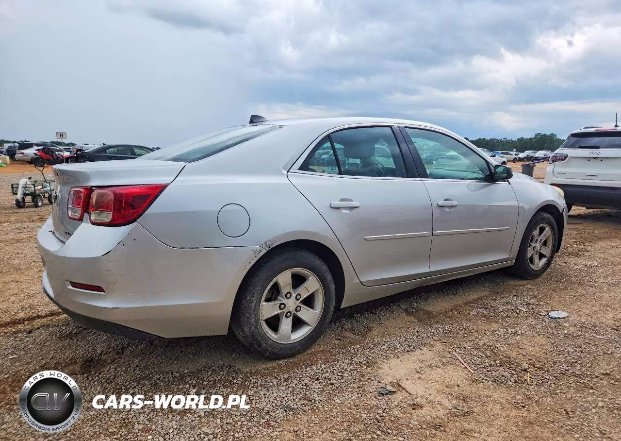 2013 Chevrolet Malibu Ls VIN:1G11B5SA8DF355172 - 3