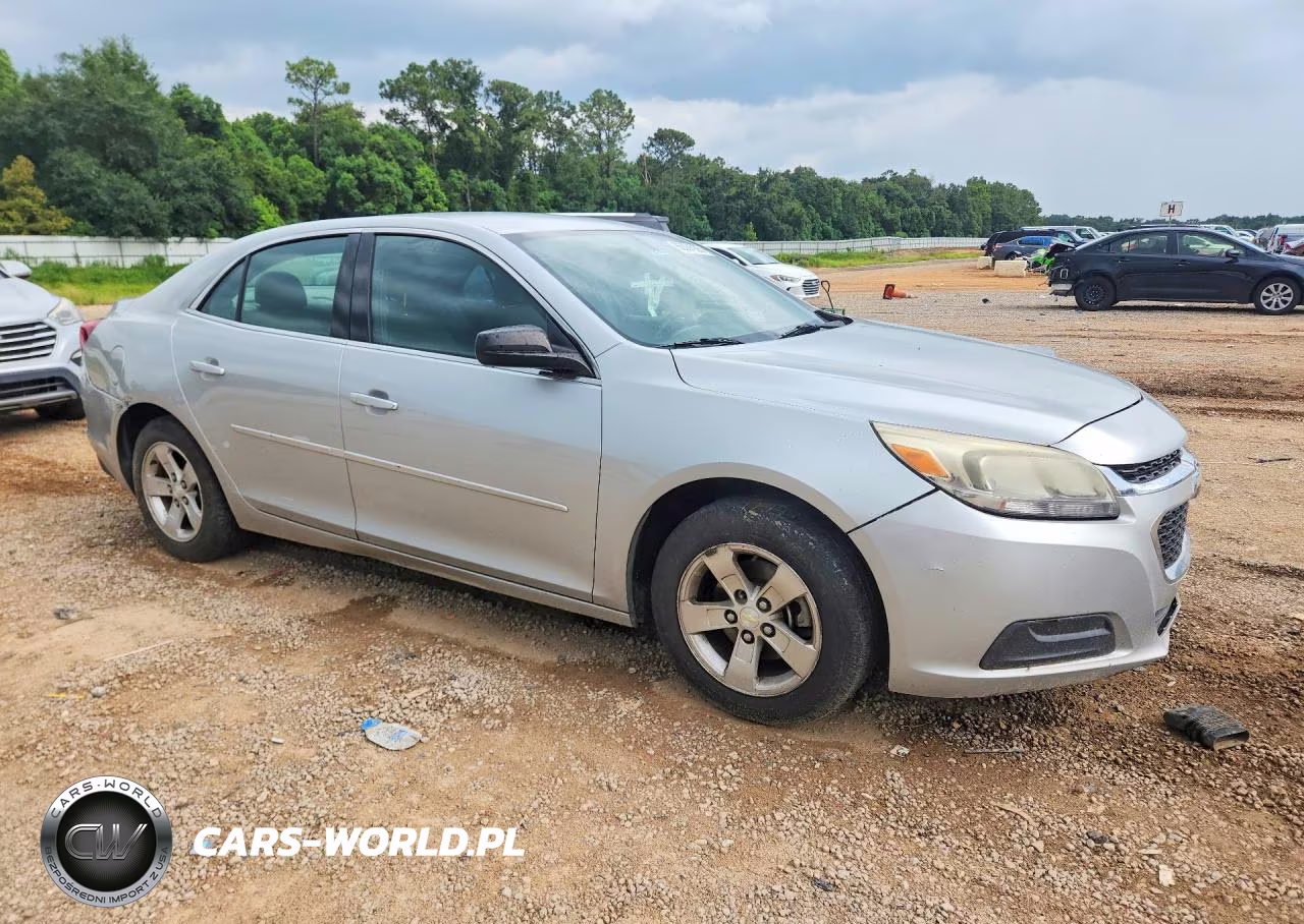 2013 Chevrolet Malibu Ls VIN:1G11B5SA8DF355172 - 4