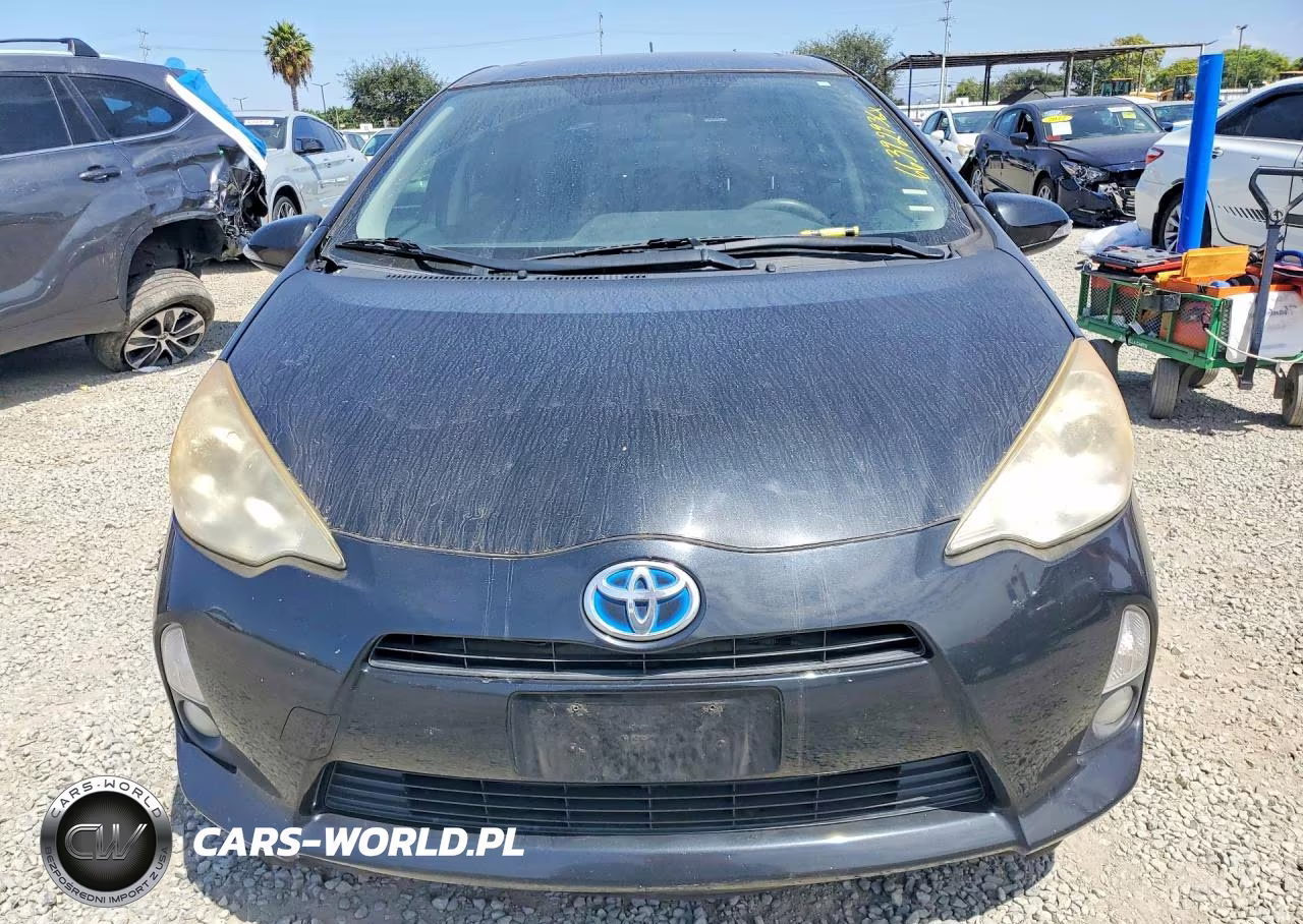 2012 Toyota Prius C Four VIN:JTDKDTB34C1021907 - 5