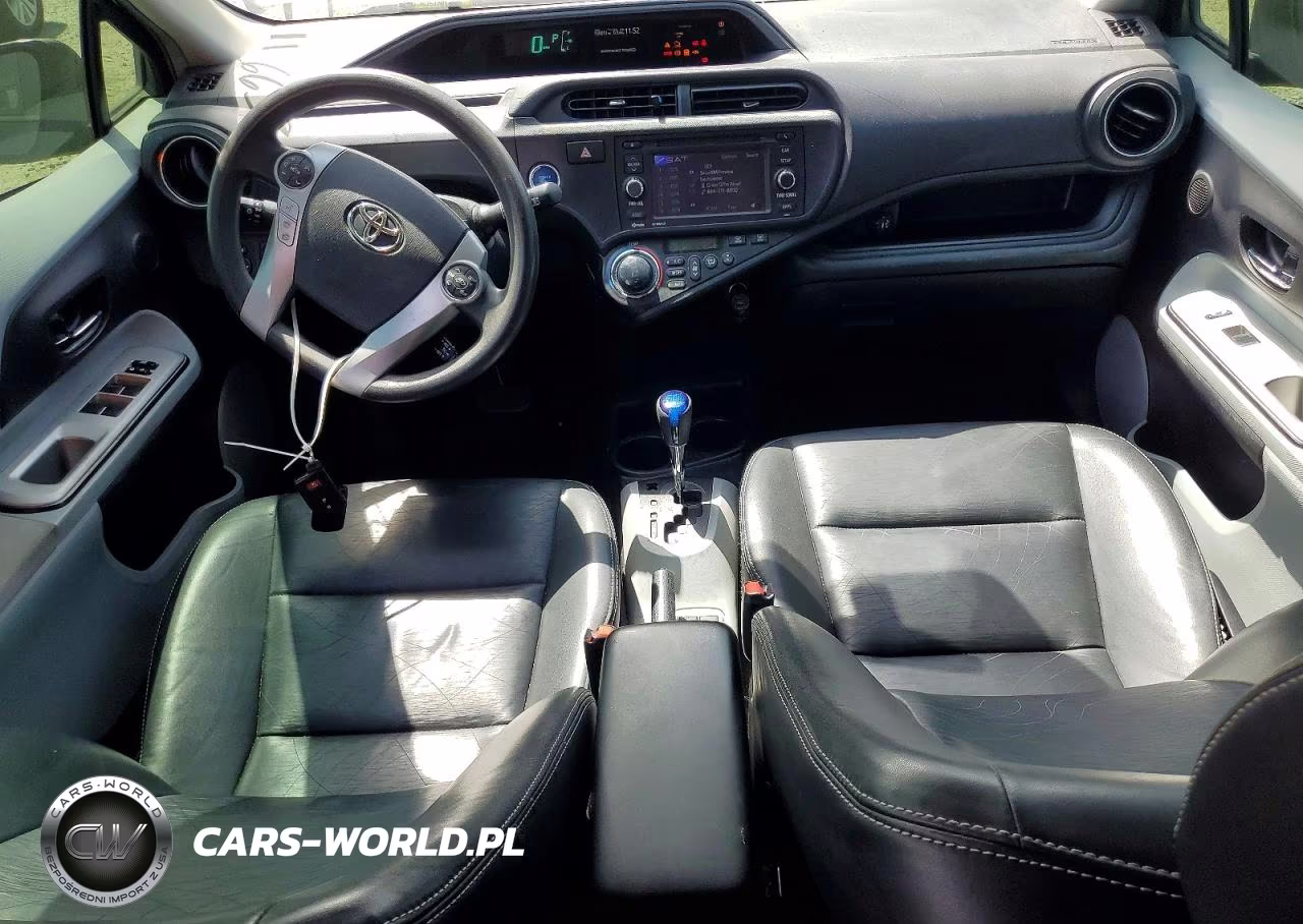 2012 Toyota Prius C Four VIN:JTDKDTB34C1021907 - 8