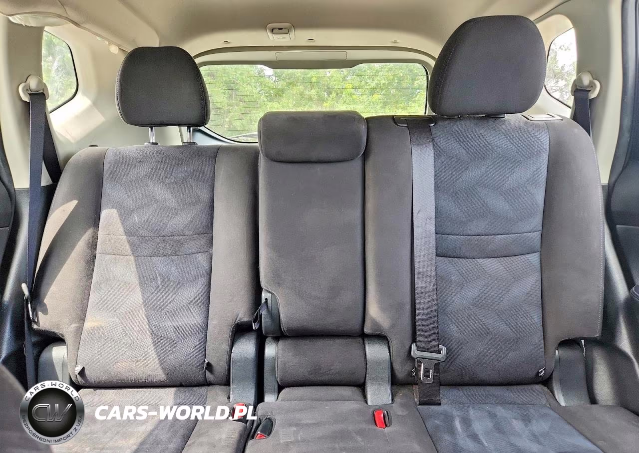 2015 Nissan Rogue S VIN:KNMAT2MT8FP565902 - 10