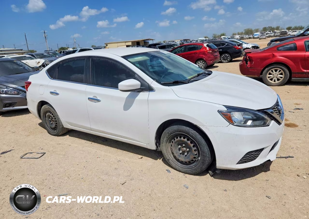2017 Nissan Sentra S VIN:3N1AB7AP4HY369273 - 4