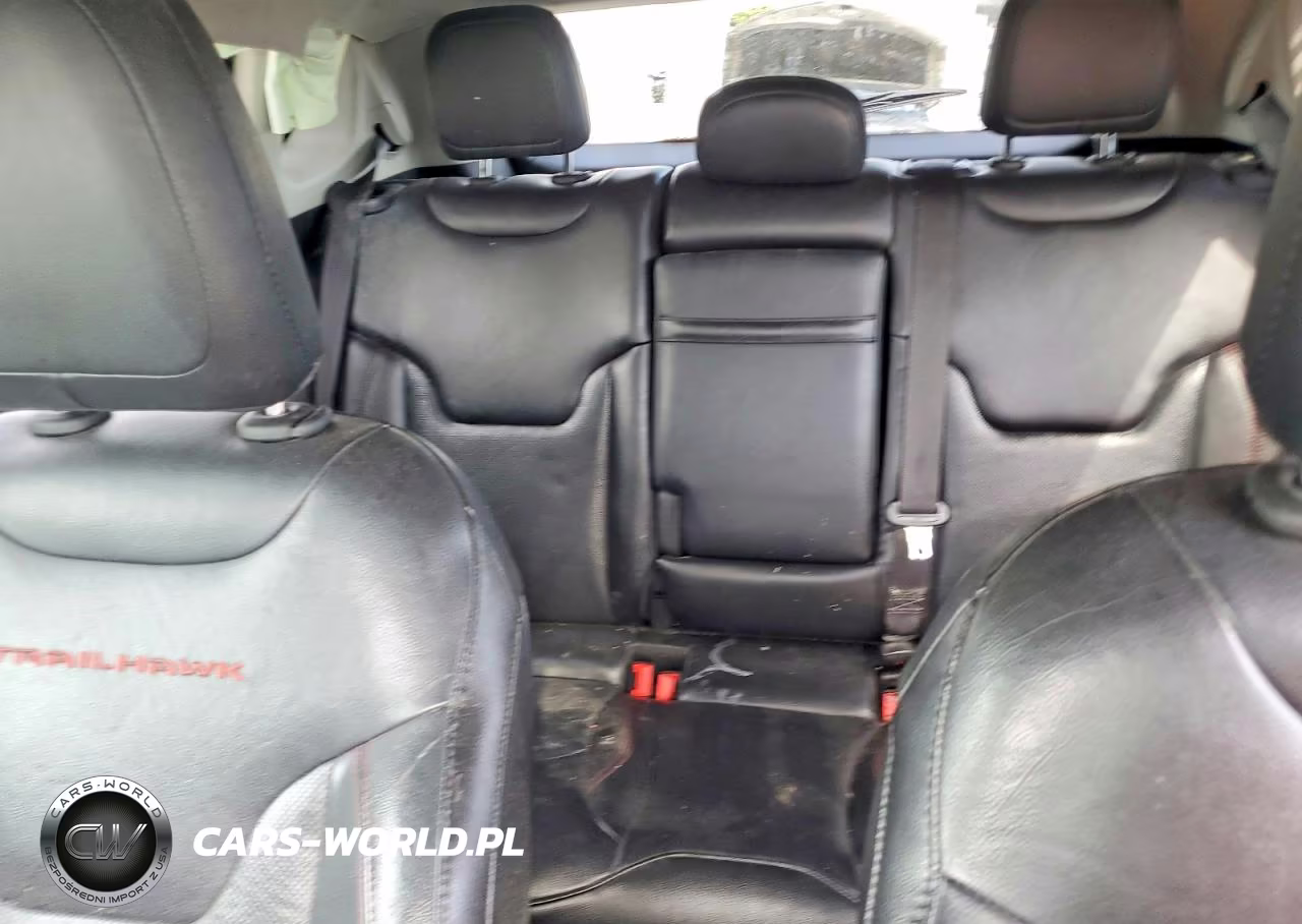 2018 Jeep Compass Trailhawk VIN:3C4NJDDB9JT211935 - 10