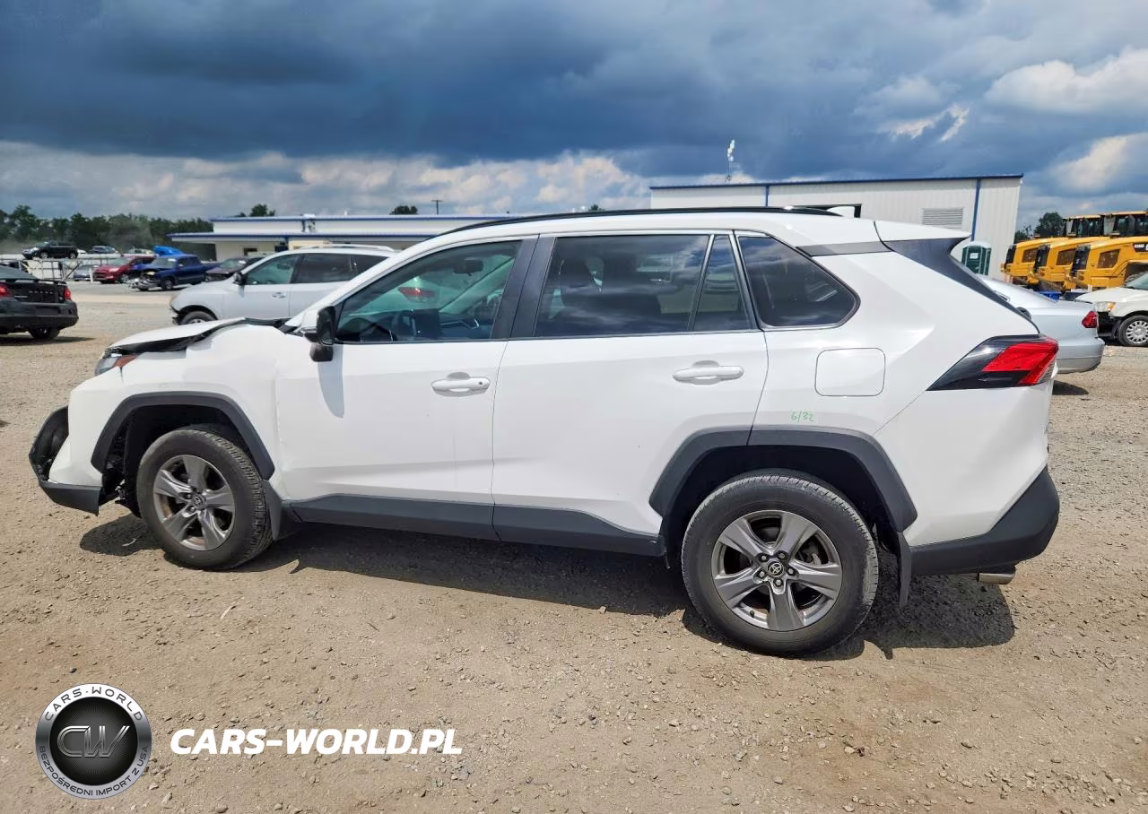 2024 Toyota Rav4 Xle VIN:2T3W1RFV5RC286064 - 2