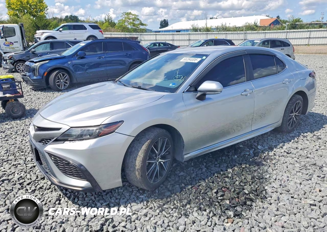 2022 Toyota Camry Se – zdjęcie 1 z 12