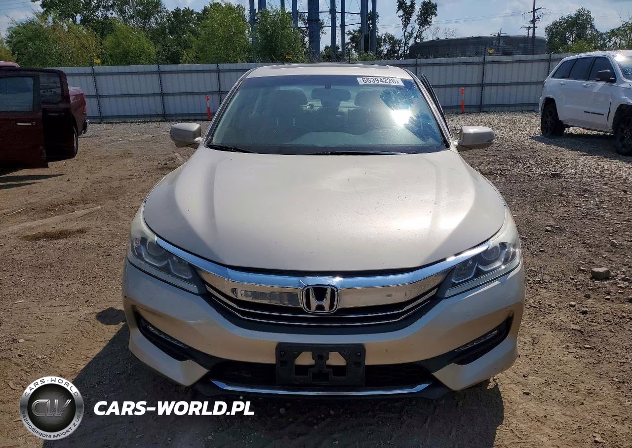 2017 Honda Accord Exl VIN:1HGCR3F87HA028273 - 5