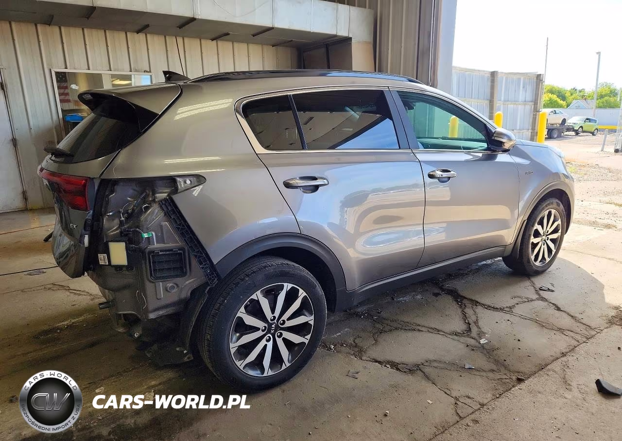 2018 Kia Sportage Ex VIN:KNDPNCAC1J7362860 - 3