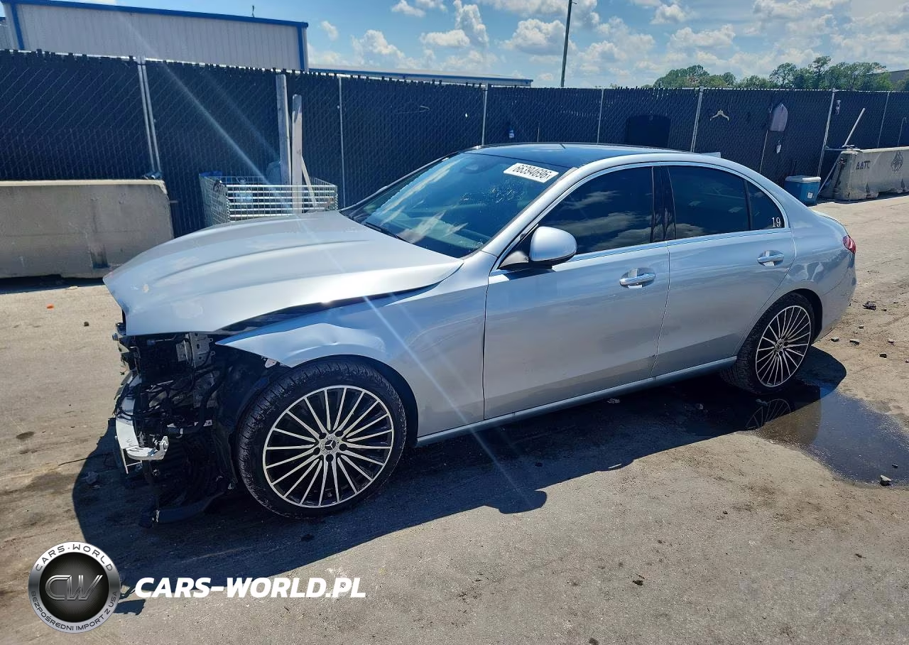 2026 Mercedes-Benz C 300 – zdjęcie 1 z 13