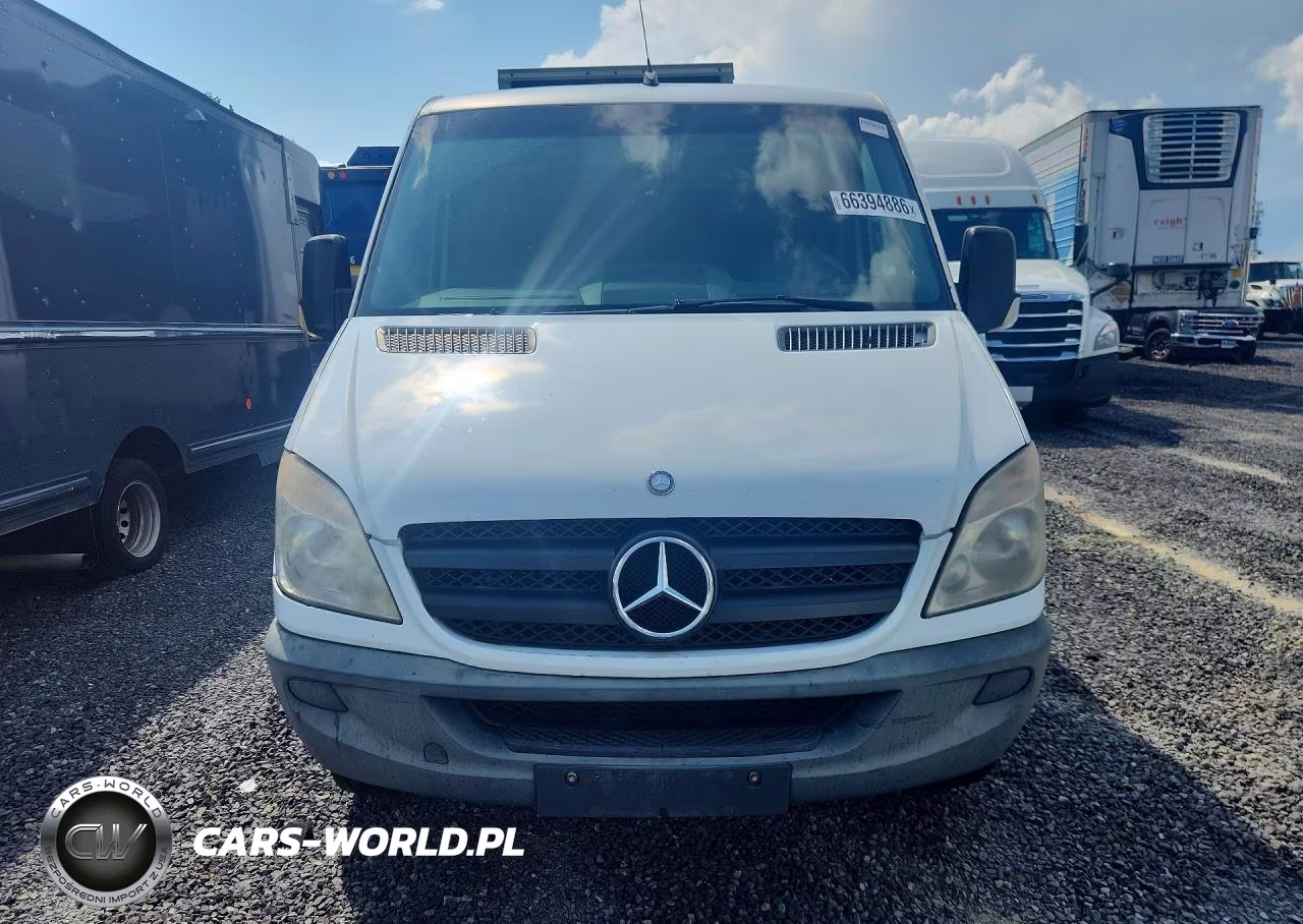 2012 Mercedes-Benz Sprinter 2500 VIN:WD3PE7CC0C5610268 - 5