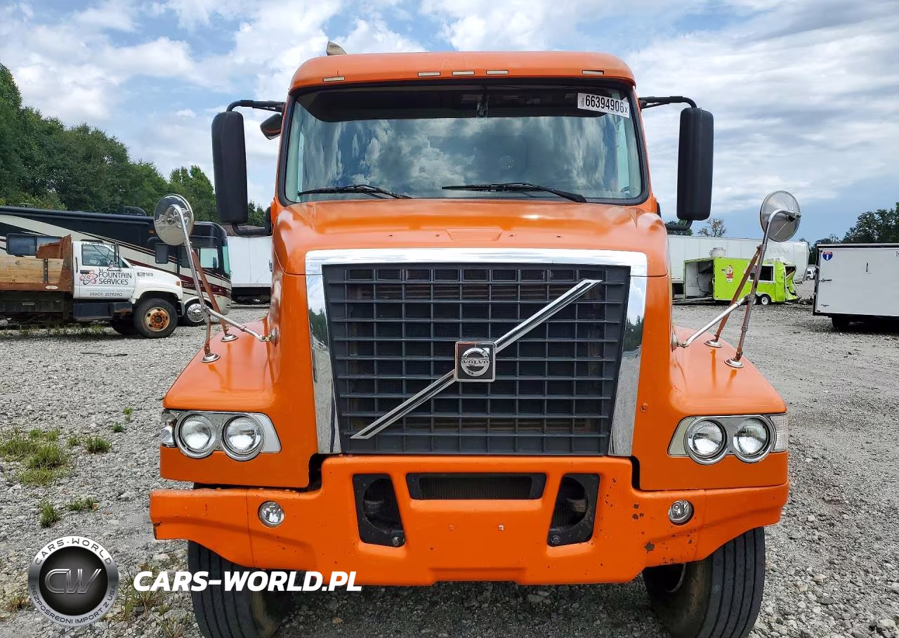 VOLVO VHD VIN:4V4KC9EGXEN151209 - 5